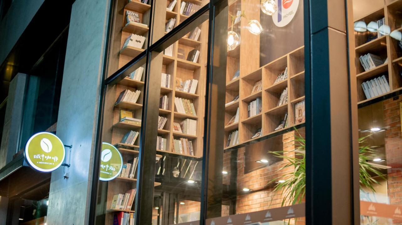 Da Dun Street Hotel Taichung Buitenkant foto