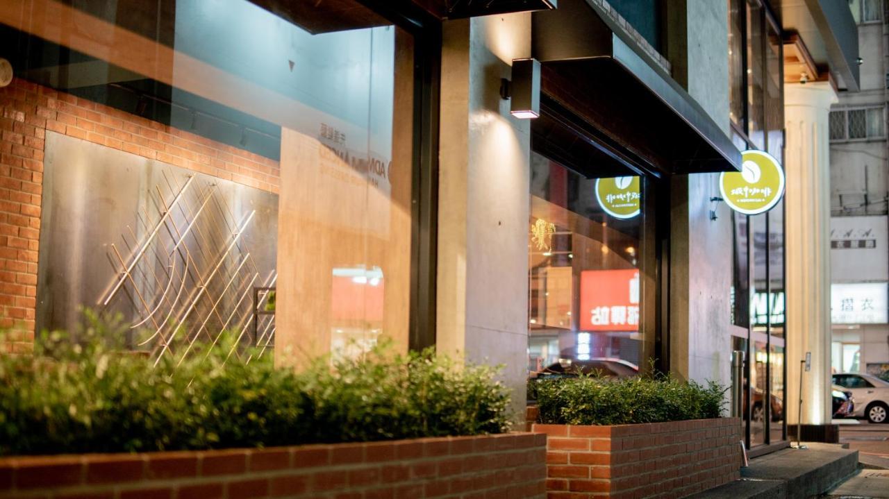 Da Dun Street Hotel Taichung Buitenkant foto