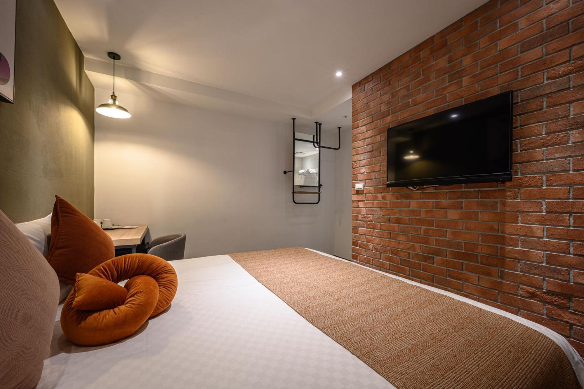 Da Dun Street Hotel Taichung Buitenkant foto