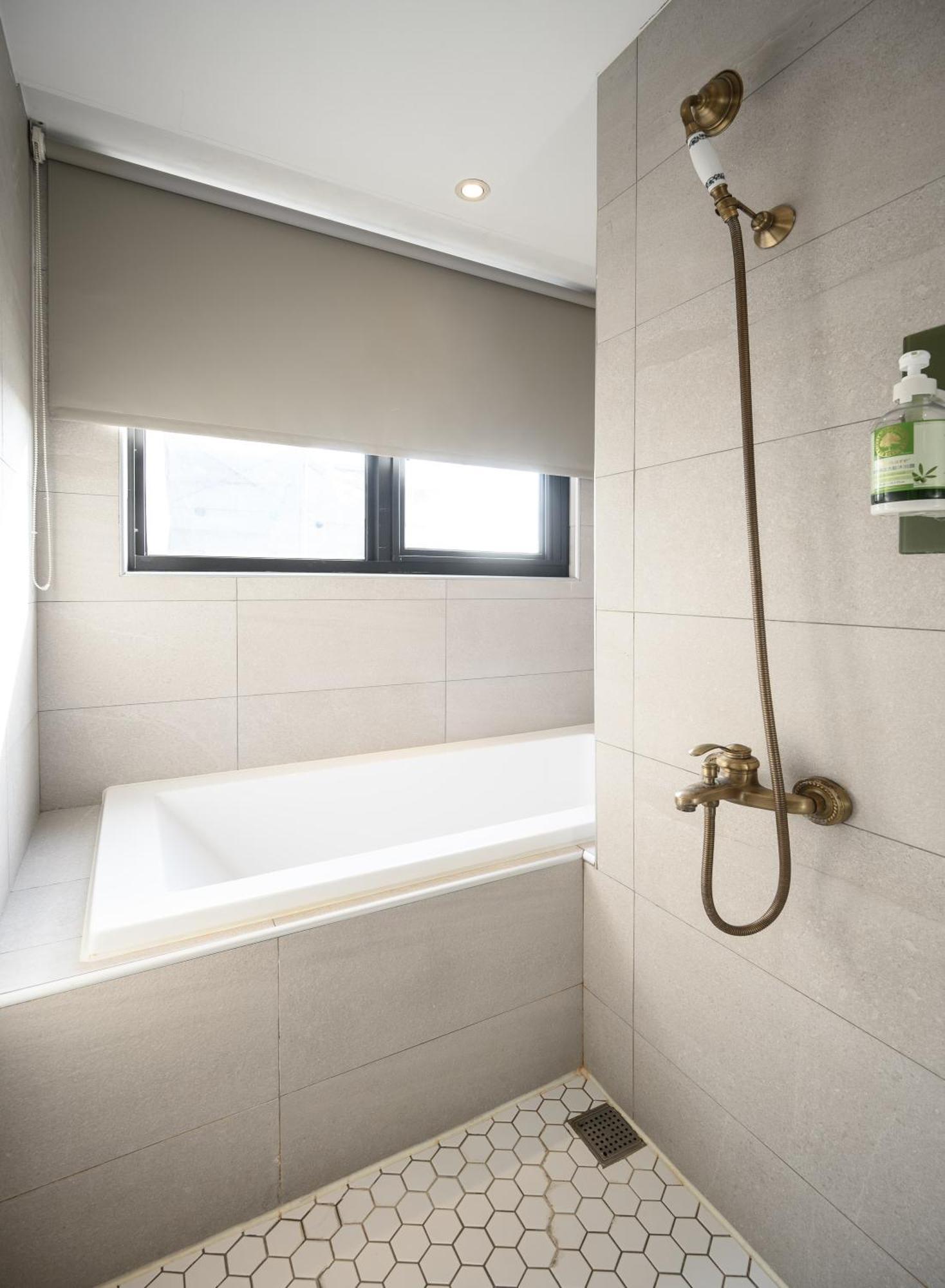 Da Dun Street Hotel Taichung Buitenkant foto
